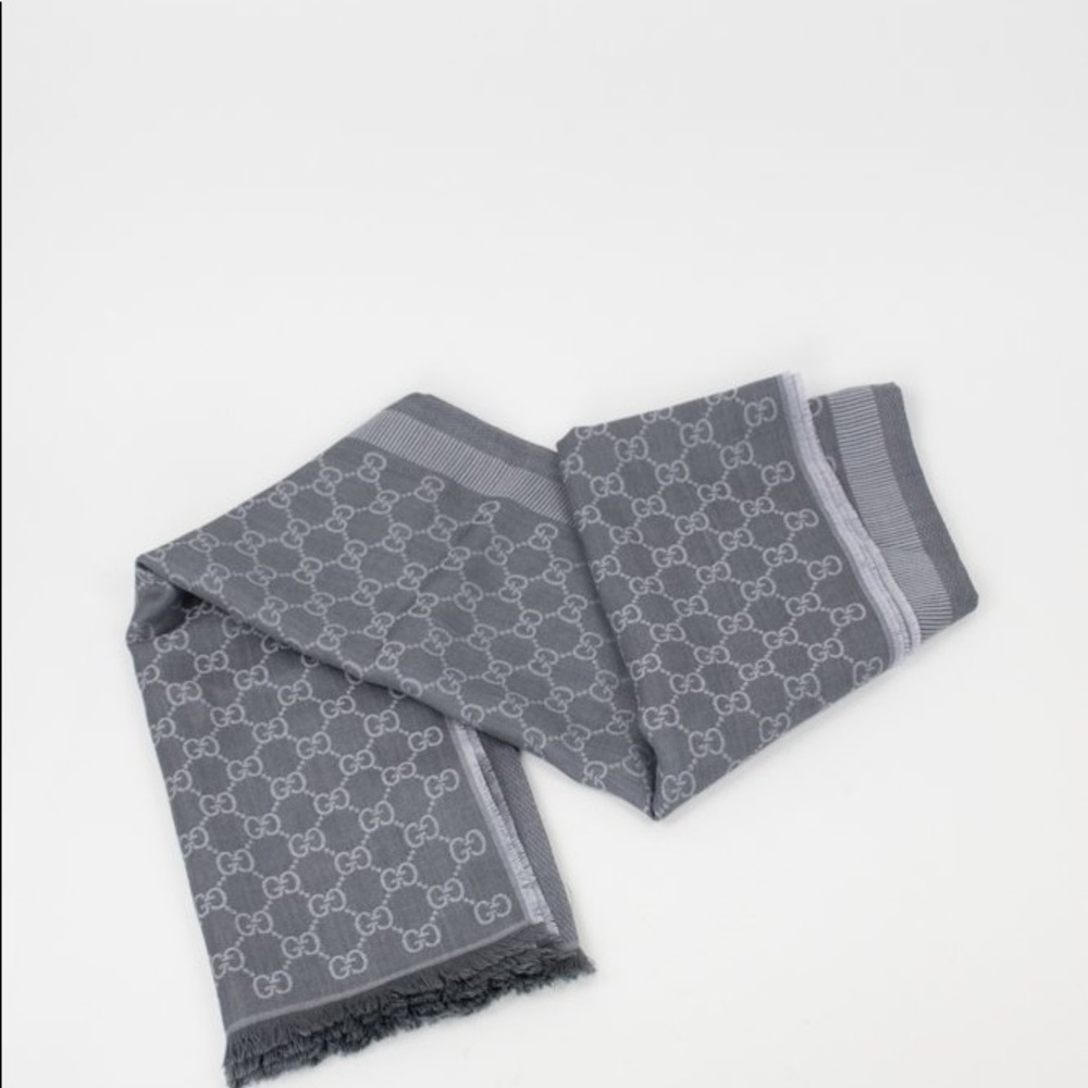 SOLD Gucci GG Jacquard Silk Wool Shawl - Picture 5 of 5